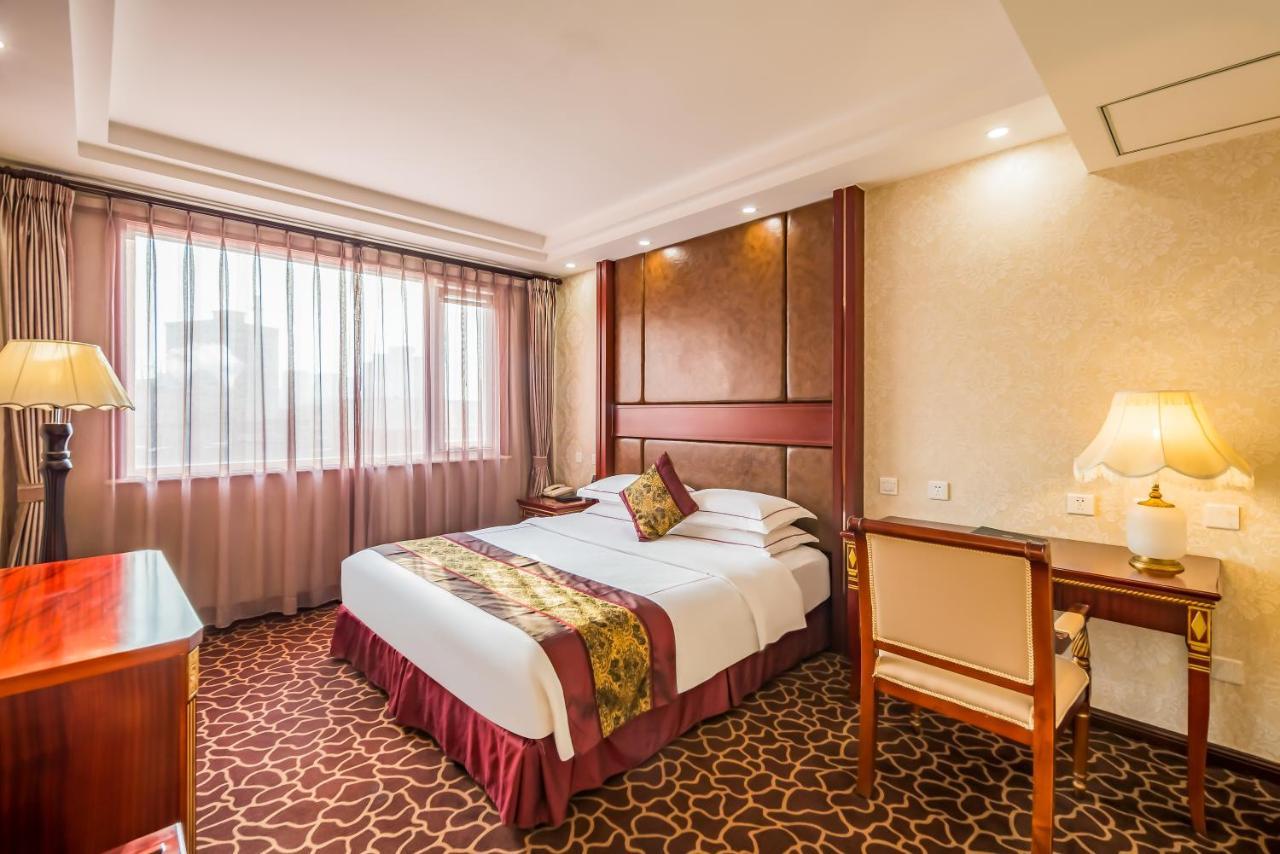 Beijing Commercial Business Hotel Екстер'єр фото