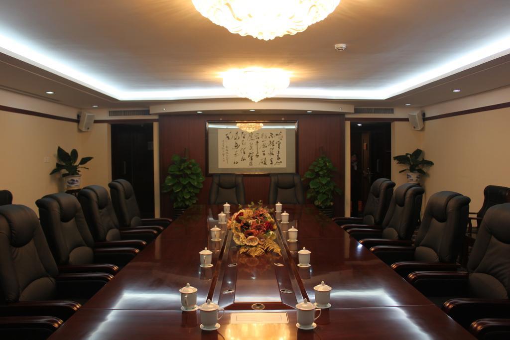 Beijing Commercial Business Hotel Екстер'єр фото