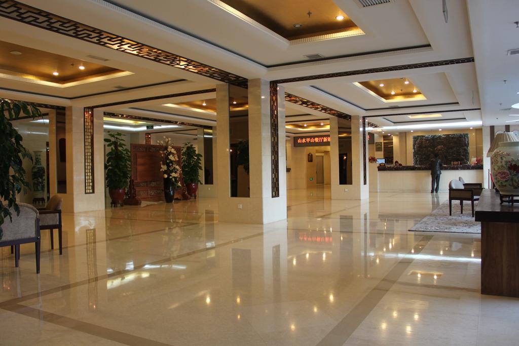 Beijing Commercial Business Hotel Екстер'єр фото