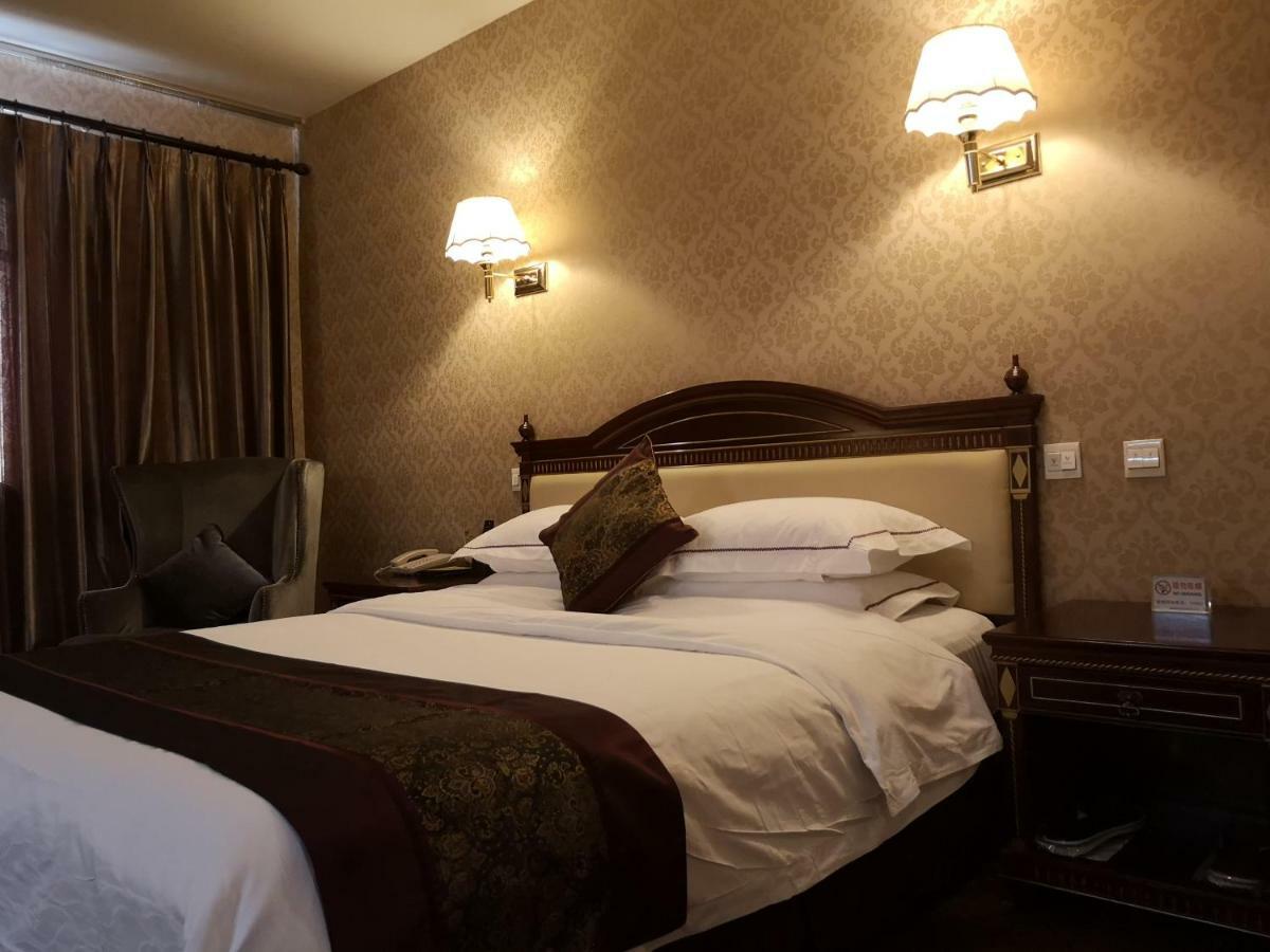 Beijing Commercial Business Hotel Екстер'єр фото