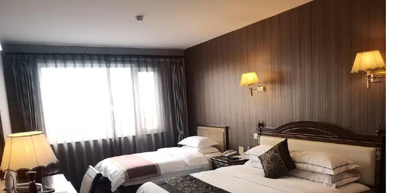 Beijing Commercial Business Hotel Екстер'єр фото